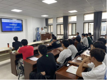 馬鞍山鋼鐵股份公司高級工程師廖海歐應邀為機械工程學院作《智能化系統(tǒng)工程技術研發(fā)》專題學術報告